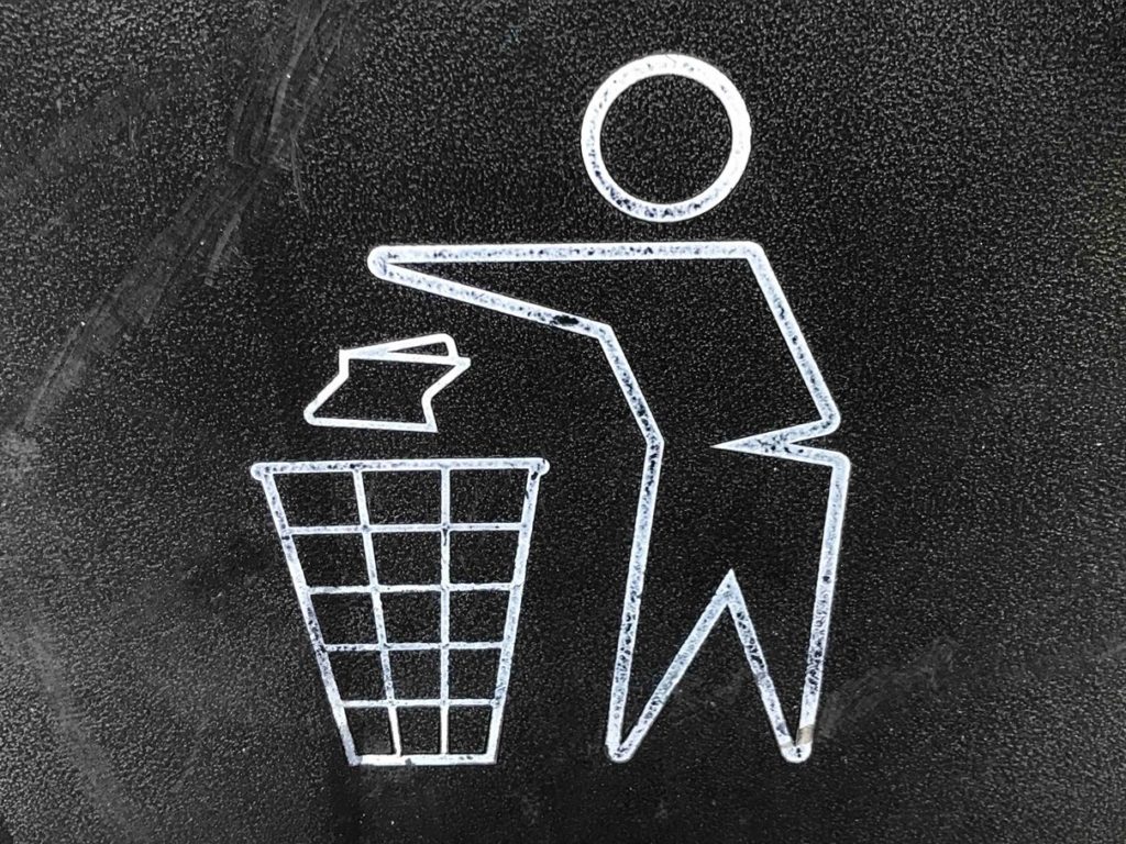 litter signage - Photo by Gary Chan on Unsplash